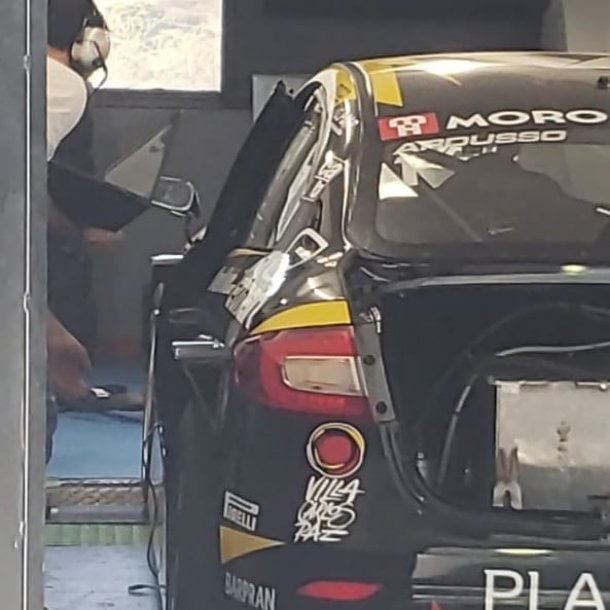 El auto de Facundo Ardusso en el rolo en la tarde del miércoles.