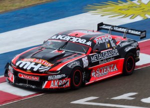 EL TURISMO CARRTERA LLEGA A SAN NICOLAS CON CANAPIINO COMO LIDER 