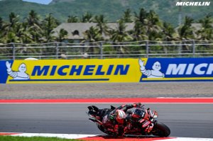 MARC MARQUEZ SUFRIO DOS CAIDAS Y MARCO BEZZECCHI FUE EL MEJOR DLE VIERNES 