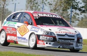 ROSSI SIGUE DERECHO