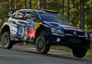 EN UN RALLY ACCIDENTADO, DOMINA OGIER