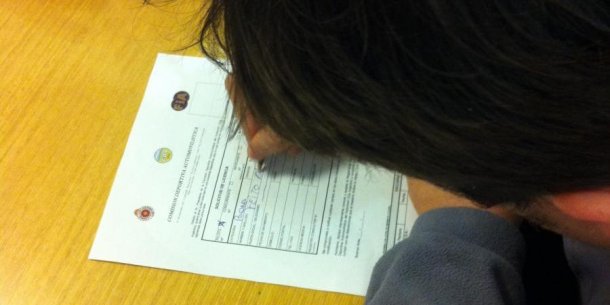 Feito firmando la licencia.