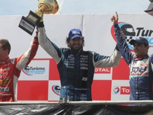 MORIATIS : " SER PAPA ME CAMBIO LA VIDA, HAY VECES QUE NO QUIERO VIAJAR"