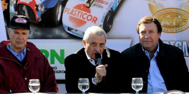 El presidente de la ACTC, el gobernador de Rio Negro y Oscar Castellano
