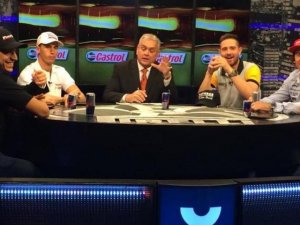 PASO UN NUEVO ULTIMA VUELTA POR LA PANTALLA DE FOX SPORTS