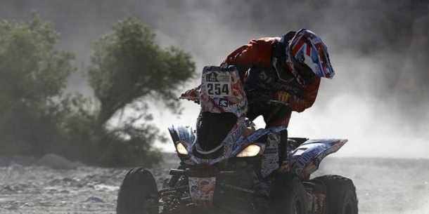 El ruso se encamina a ser campeón del Dakar 2017