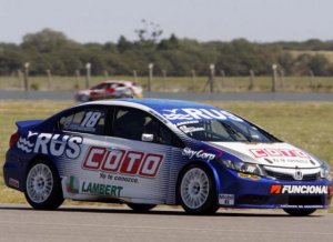 LARRAURI PEGÓ PRIMERO