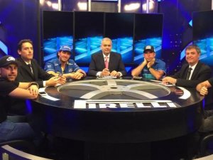 PASO UN NUEVO ULTIMA VUELTA POR LA PANTALLA DE FOX SPORTS
