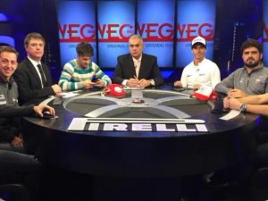 PASO UN NUEVO ULTIMA VUELTA POR LA PANTALLA DE FOX SPORTS