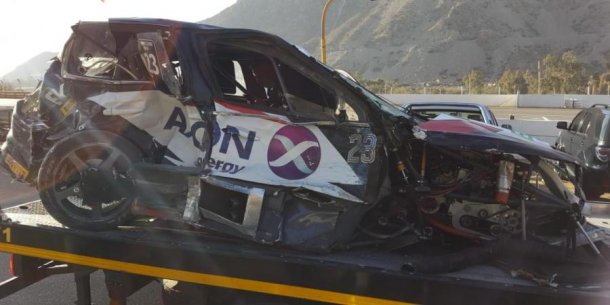 Asi quedo el auto del piloto del Sportteam