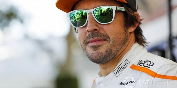 Fernando Alonso se despide de la F1