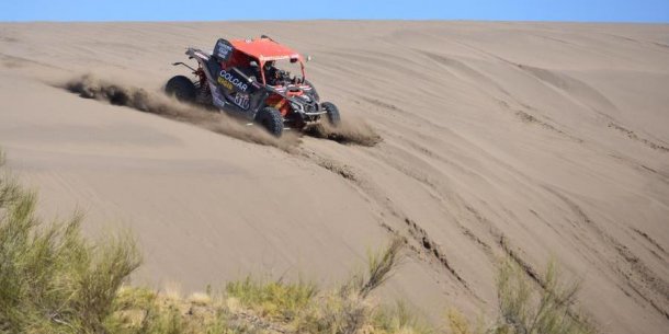 El Pato Silva lidera en el desafio Ruta 40