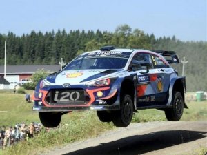 NEUVILLE SE LLEVÓ EL SHAKEDOWN