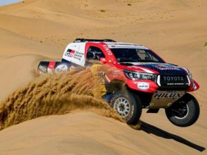 AUTOS, DIA 2 :  DE VILLIERS PUSO EL DAKAR AL ROJO VIVO 