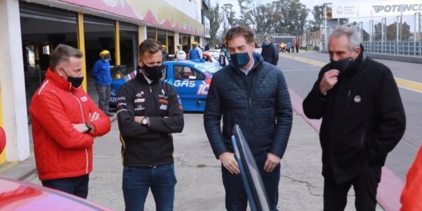 Traverso, Santilli, Pernia y Pernuzzi charlando en un dia historico