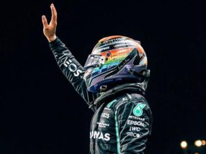 HAMILTON GANÓ Y EMPATÓ EL CAMPEONATO