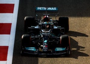 VERSTAPPEN Y HAMILTON LIDERARON EL DÍA VIERNES