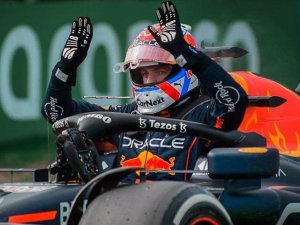 VERSTAPPEN GANÓ Y ESTIRA LA VENTAJA