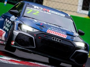 FRANCO GIROLAMI CAMPEÓN DEL TCR EUROPEO