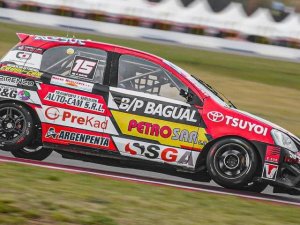 POLE DE RENZO BLOTTA EN LA CLASE 2