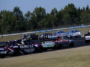 LAS CAMIONETAS ABRIERON SU CAMPEONATO