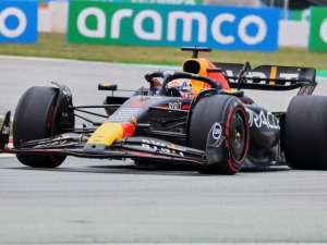 VERSTAPPEN SIGUE CON SU IMBATIBLE RACHA