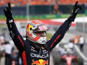 VERSTAPPEN CADA VEZ MÁS LEJOS EN LA F1