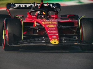 FERRARI SE LLEVA LA POLE EN SU CASA