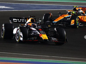 VERSTAPPEN SE CONSAGRÓ TRICAMPEÓN DEL MUNDO; EN EL SPRINT GANÓ PIASTRI