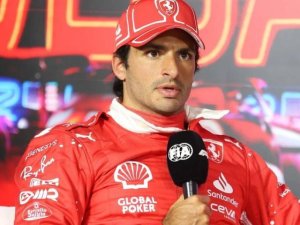 PALABRAS DE SAINZ: "TENEMOS POR DELANTE UNA TEMPORADA LARGA Y LO DARÉ TODO"