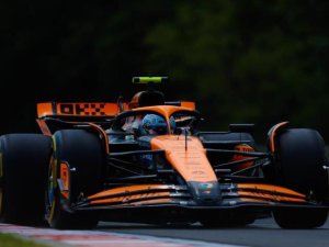 SAINZ Y NORRIS AL FRENTE EN CADA UNA DE LAS PRÁCTICAS