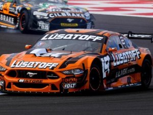 INCREÍBLE DEFINICIÓN: LAMBIRIS GANÓ EN LA ÚLTIMA VUELTA 