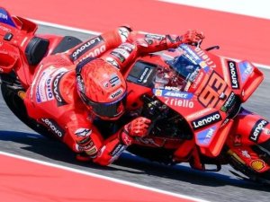 VICTORIA DE MARC MÁRQUEZ EN MUGELLO