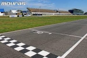 EN BUSCA DE MEJORAS PARA METERSE EN LA COPA