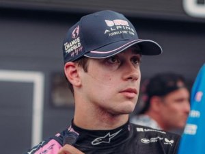 COLAPINTO SE ACCIDENTÓ EN LAS PRUEBAS DE PIRELLI Y VOLVIÓ A PISTA 