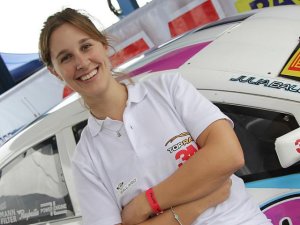 JULIA BALLARIO: “SI VERSTAPPEN GANA, LOS MATA PSICOLOGICAMENTE” JULIA BALLARIO: “SI VERSTAPPEN GANA, LOS MATA PSICOLOGICAMENTE”