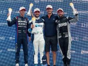 CARDOSO SE QUEDÓ CON LA PRIMERA CARRERA EN VELOCITTA CARDOSO SE QUEDÓ CON LA PRIMERA CARRERA EN VELOCITTA