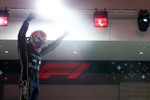 MAX VERSTAPPEN GANO EN LAS VEGAS, PIASTRI Y NORRIS DESCALIFICADOS