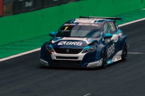 PEDRO CARDOSO Y NELSON PIQUET GANARON EN INTERLAGOS