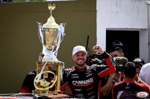 CANAPINO VA POR OTRO GALARD&Oacute;N ANTES DEL CIERRE DEL A&Ntilde;O