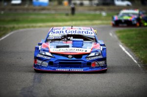 FELIPE BERNASCONI SE QUED&Oacute; CON LA POLE EN NEUQUEN 
