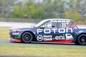 MAZZACANE HIZO HISTORIA Y FOTON METI&Oacute; EL 1-2 EN LA PLATA