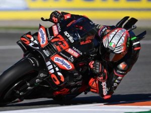 MARCO BEZZECCHI LOGRO LA POLE EN VALENCIA