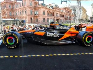 EL MCLAREN CAMPEON DE F1 EN ARGENTINA