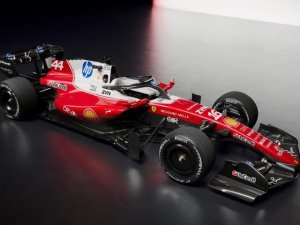 FERRARI PRESENTO EL SF-26 